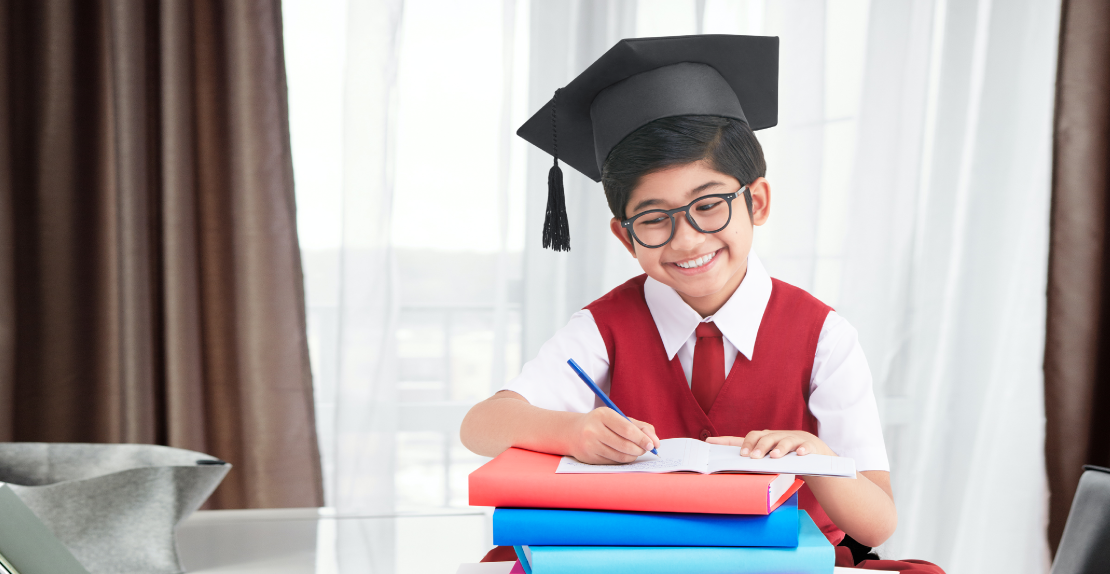 6 Cara Mengajari Anak Menulis dengan Menyenangkan